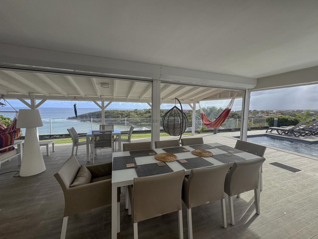 14.Location villa piscine vue mer Saint François Guadeloupe_Terrasse